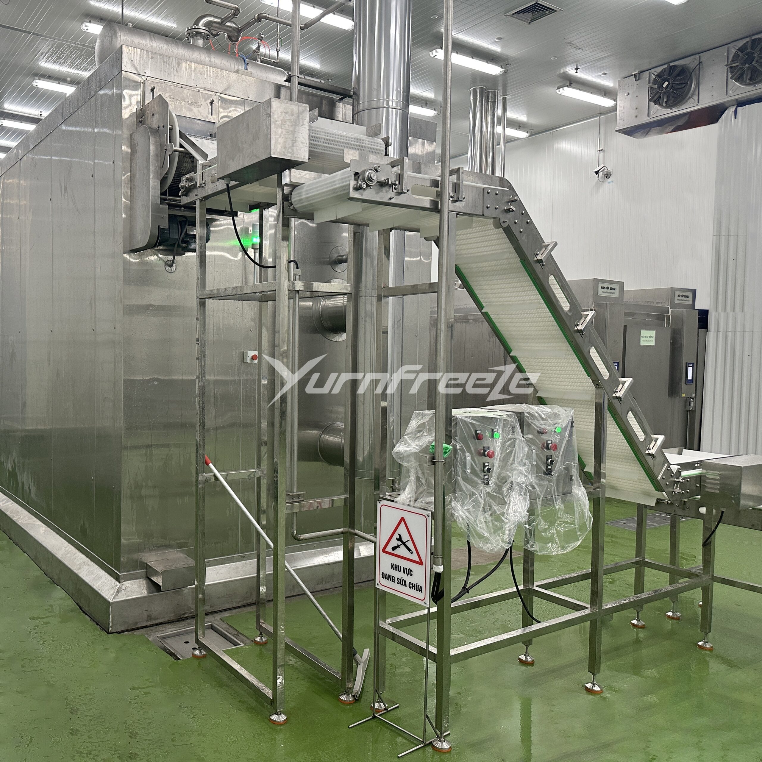 Self-stacking Spiral Freezer