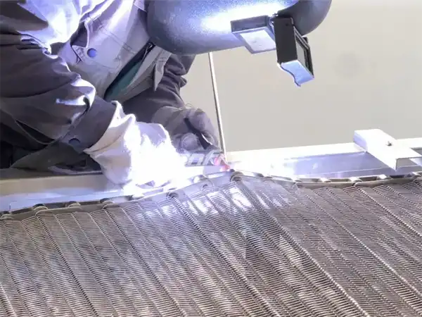 mesh belt installation site