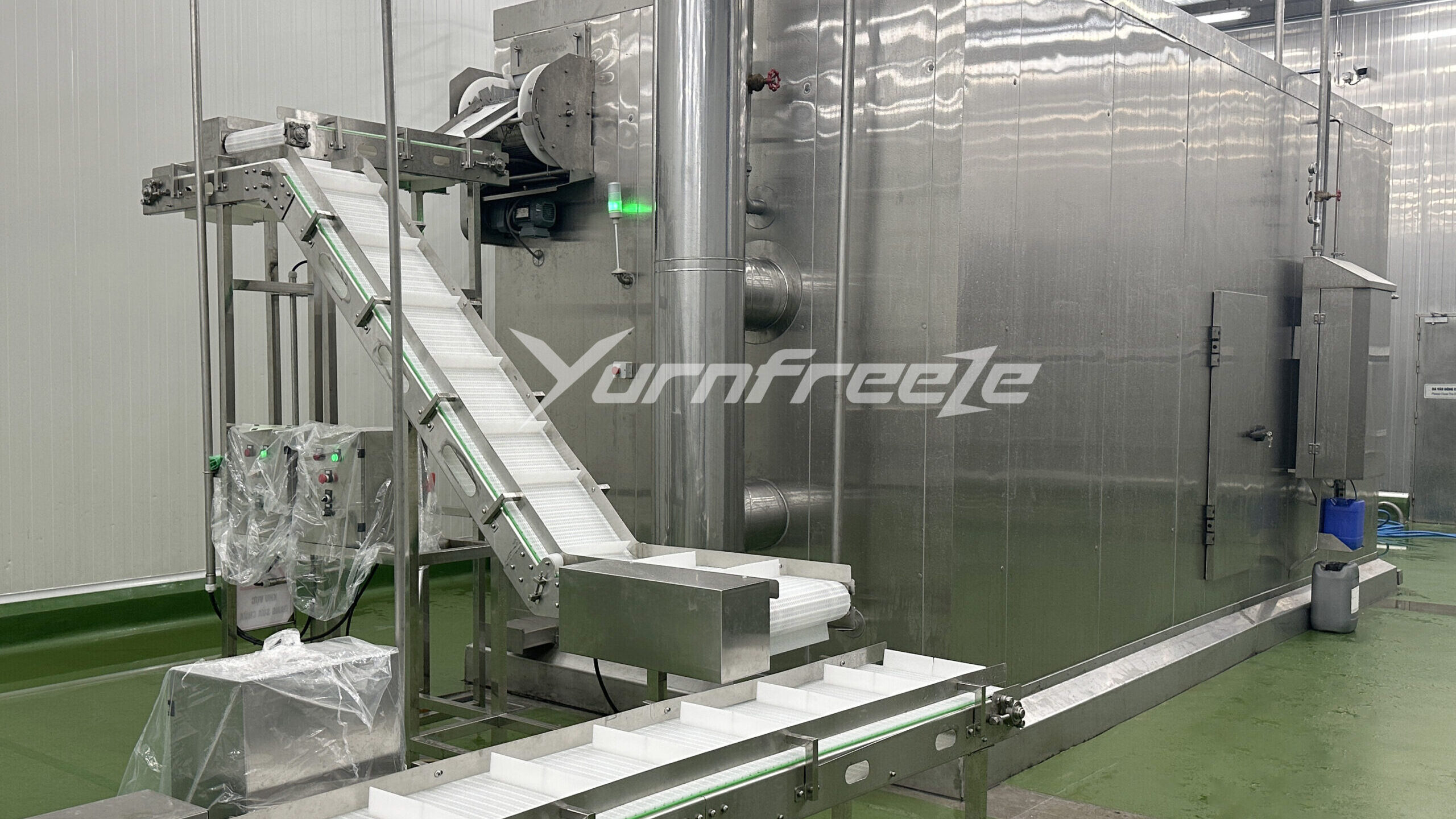 Self-stacking Spiral Freezer